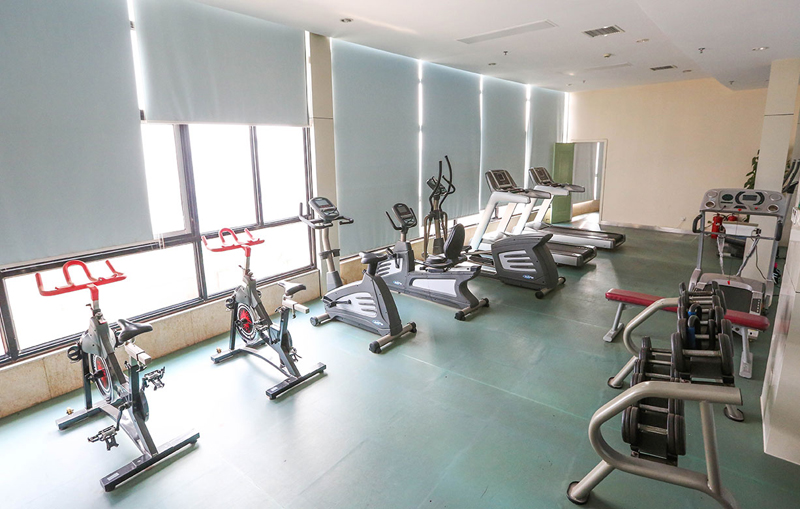 单位健身房器材
