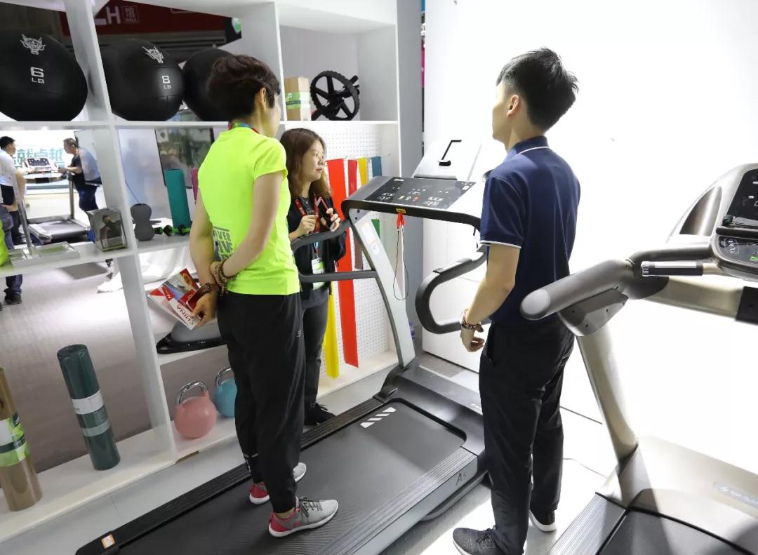 健身器材-好博阿里语音智能A5跑步机 健身器材-好博阿里语音智能A5跑步机